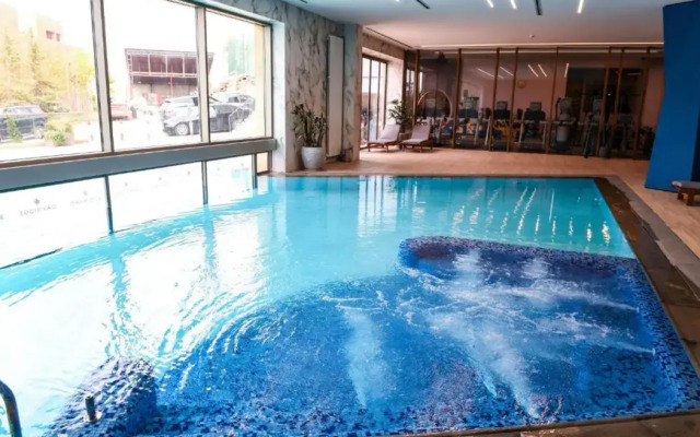 Oakridge Hotel & Spa