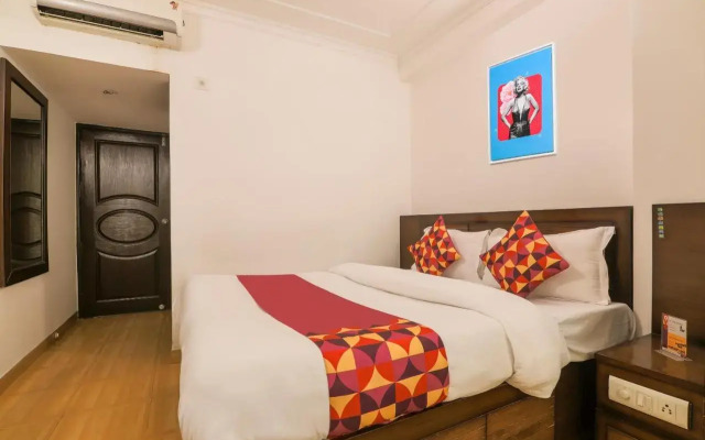 Oyo 32589 Sky Hotel