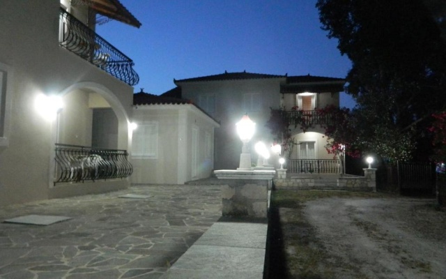 Studio Romantica