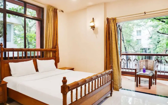 Premium Stays Near Fergusson College