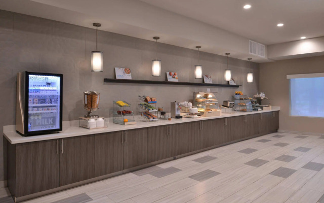 Holiday Inn Express & Suites Houston E - Pasadena by IHG