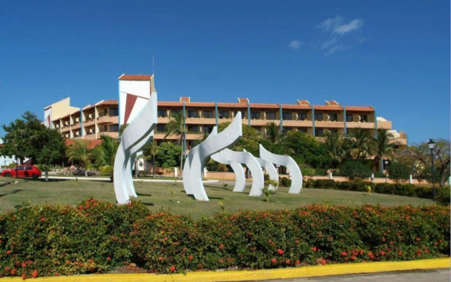 Brisas Guardalavaca Hotel