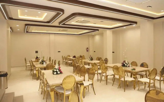 The Meera Hotel