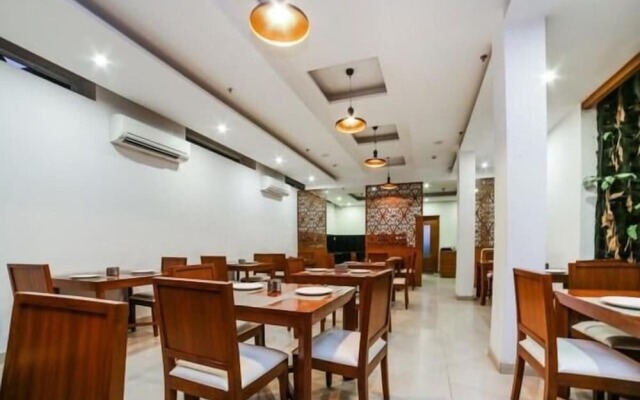 Hotel ELite Millennium City Gurgaon