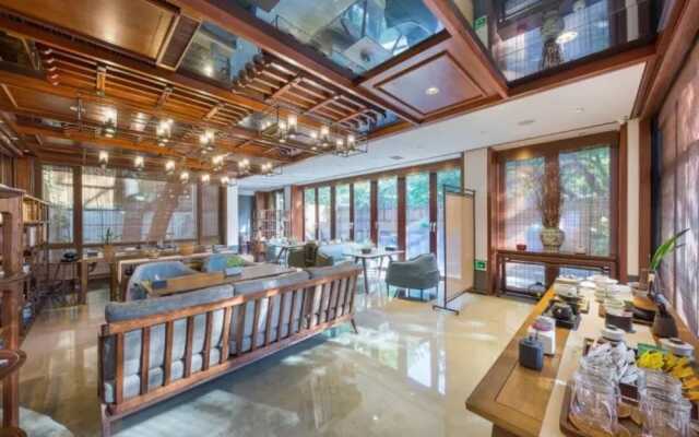 He Fu Hotel