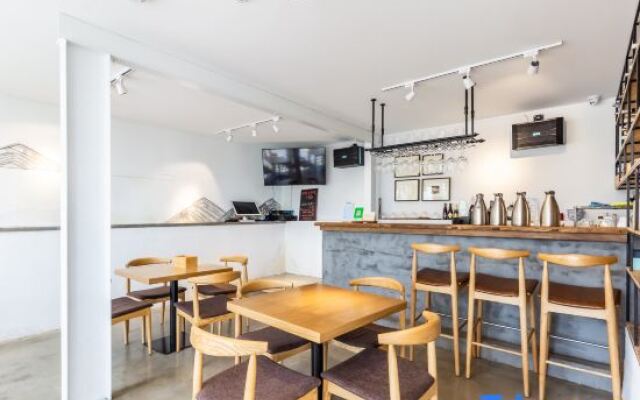 Qingdao Qigu Abalone Island No.85 Homestay
