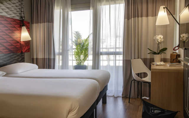 ibis Cannes Plage La Bocca