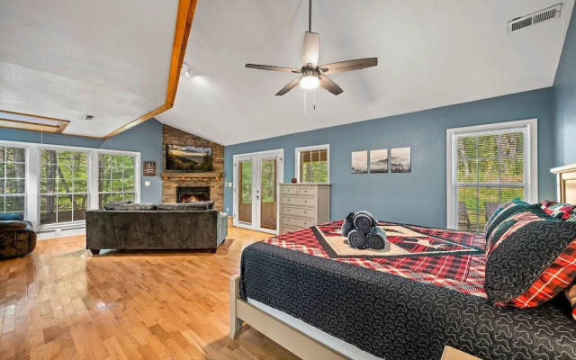 Beary Cozy Retreat
