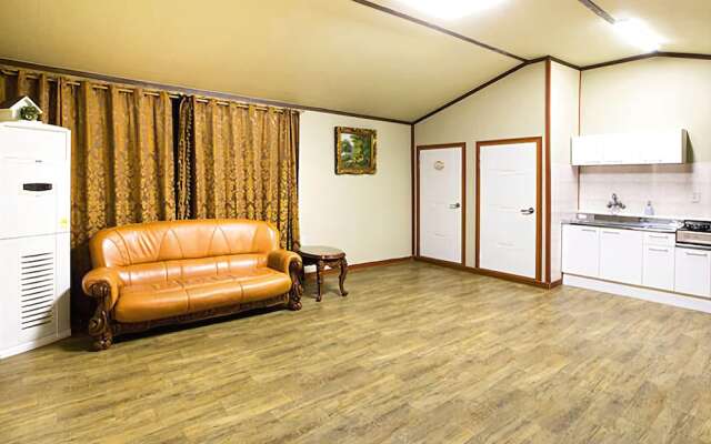 Ganghwa Byeolbitsok-euro Pension