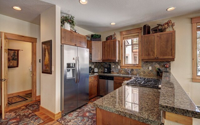 6546 Settlers Creek Townhomes 2 Bedroom Townhouse by RedAwning