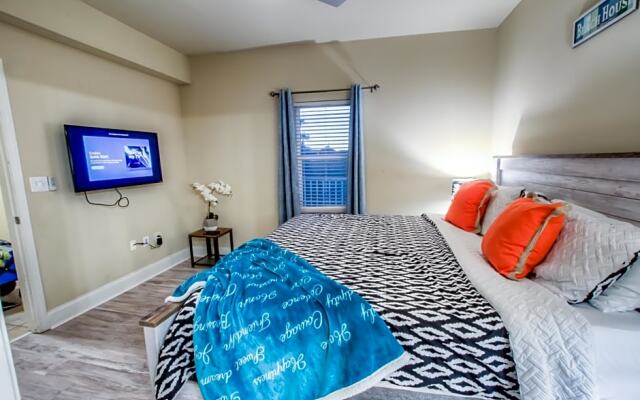 Laketown Wharf Resort 1036 By ZIA