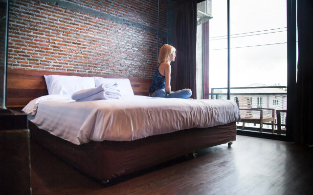 One Four Seven Hotel & Snooker Bar