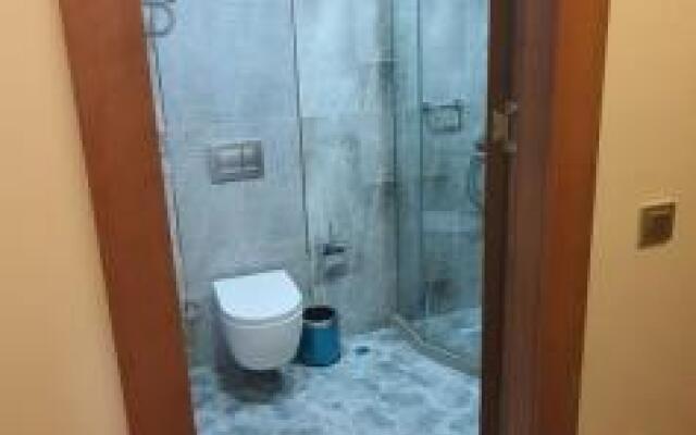 MB Deluxe Suite Hotel