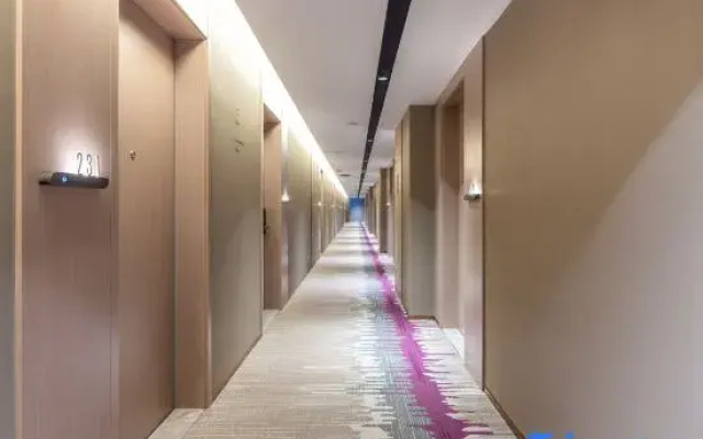 Lavande Hotel (Lanzhou Center High-speed Railway  West Railway Station)
