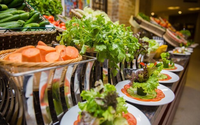 Beach albatros resort Azrak VIP Package