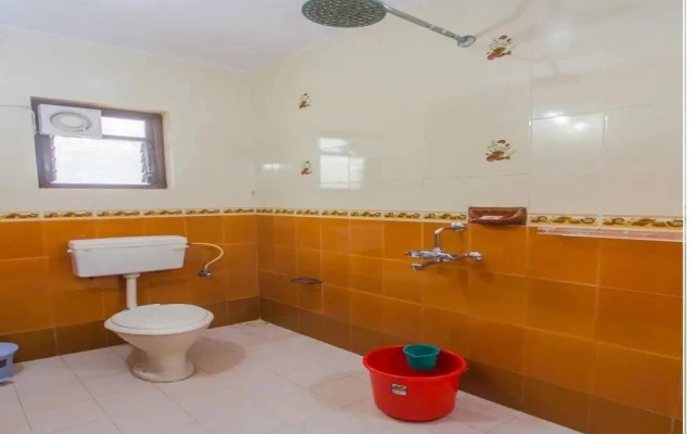Henrys Place by OYO Rooms