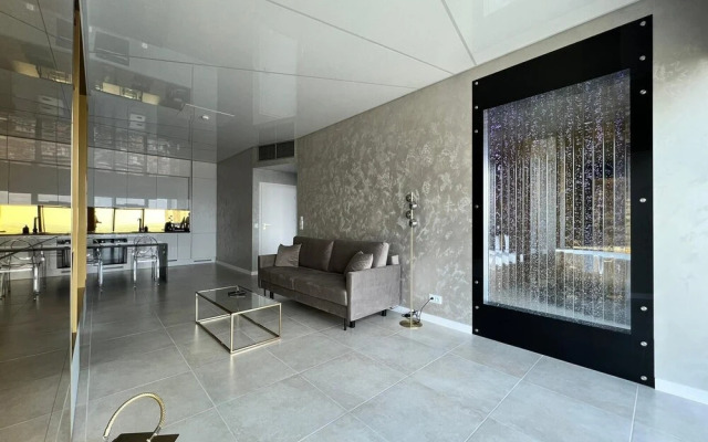 Apartments in Sky Tower with Bathtub near the window