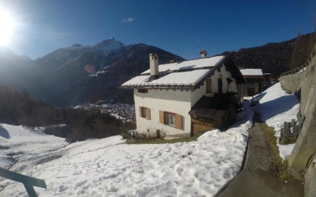 casa alpina ( casa vacanze)