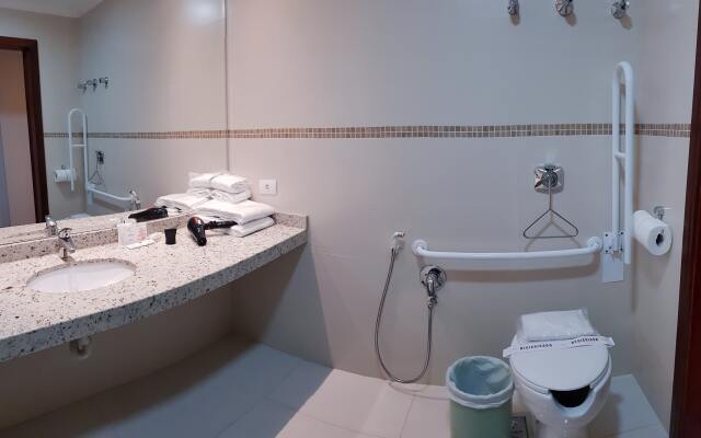 Lizon Curitiba Hotel