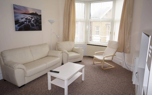 Shores Holiday Apartments