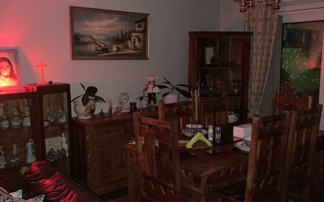 Captivating 2-bed House in Amesbury, Salisbury