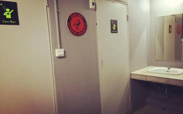2230 Hostel
