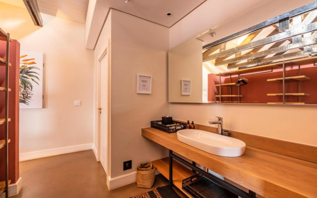 Zulu Rock Lodge - Babanango Game Reserve