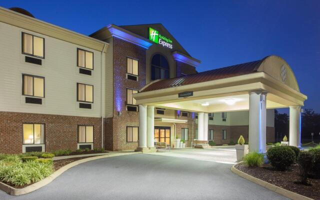 Holiday Inn Express Charles Town, an IHG Hotel