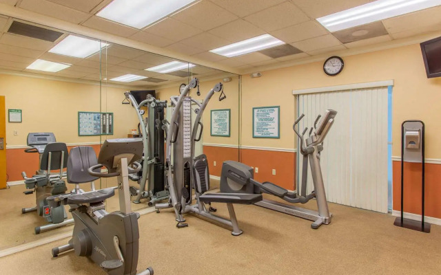 Beachside Hotel & Suites Cocoa Beach - Port Canaveral