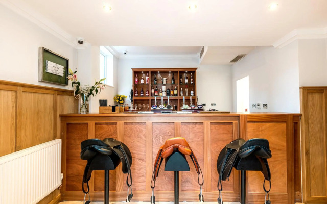 Burnside Hotel