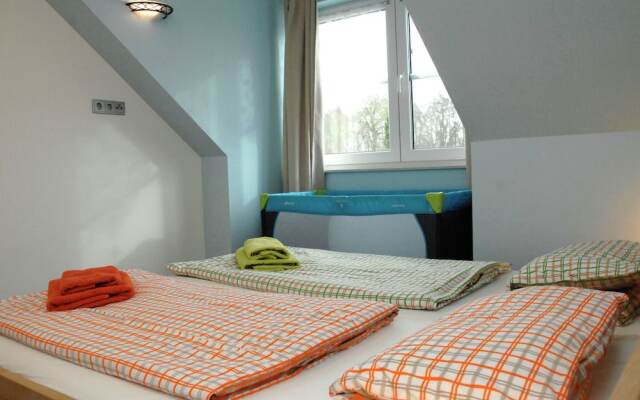 Splendid Apartment in Pepelow near Sea