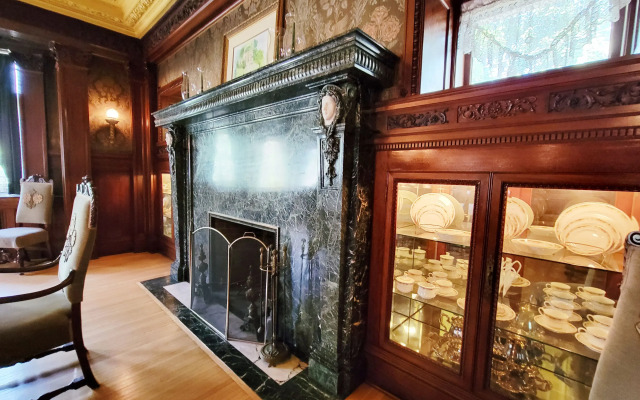 Historic Cotton Mansion Duluth Boutique Hotel