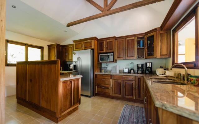 Monos Locos - Portasol Vacation Rental