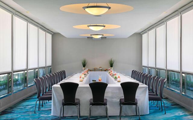 Belamar Hotel Manhattan Beach, Tapestry Collection by Hilton