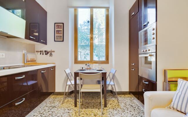 Cozy Apartment with Garden in Dorsoduro