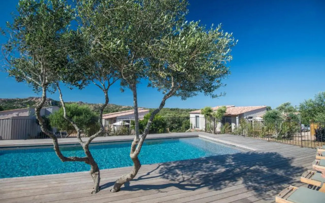 Villa Madra