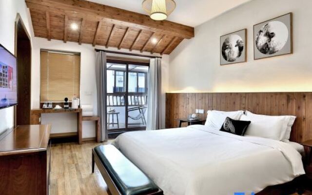 Wuyuan Hexin Homestay (Administrative Service Center)