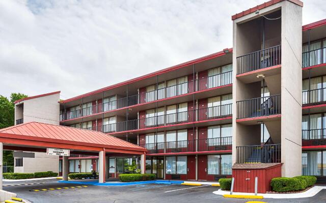 Rodeway Inn & Suites Birmingham I-59 exit 134