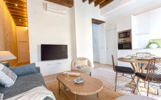 Cozy 2BD Apartment in Arenal Santas Patronas II