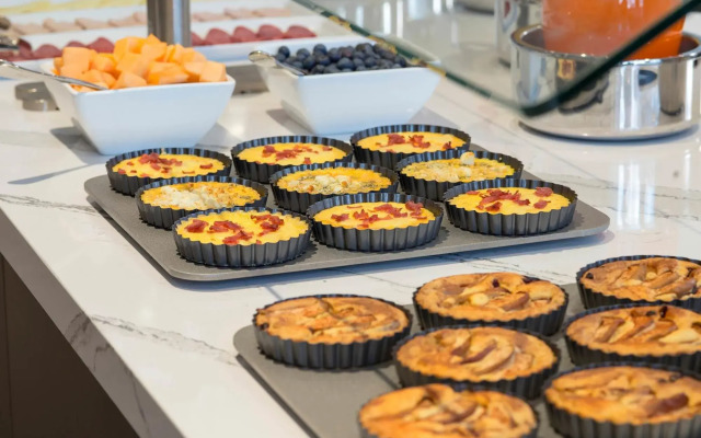 AC Hotel by Marriott Boston Downtown