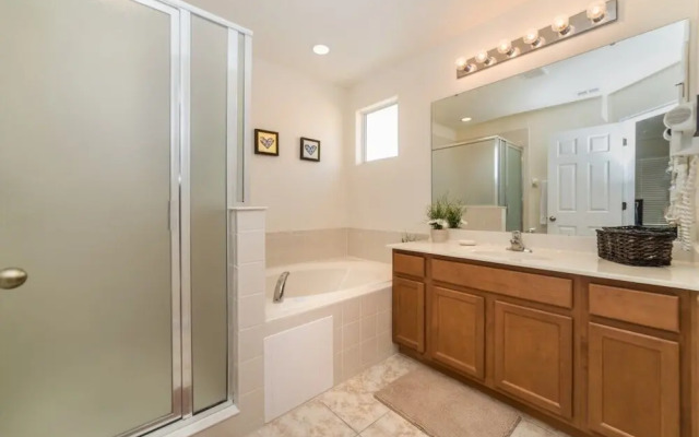 241 Las Fuentes Drive 6 Bedroom Home by Redawning