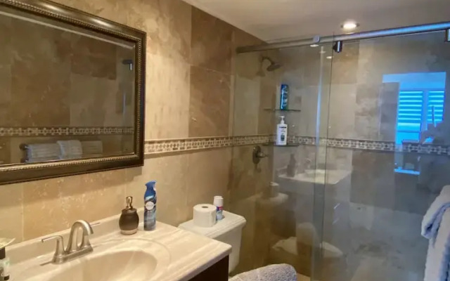 Direct ocean front condo Miami Beach