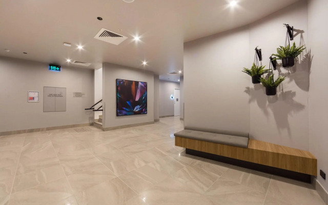 Best Western Plus North Lakes Hotel