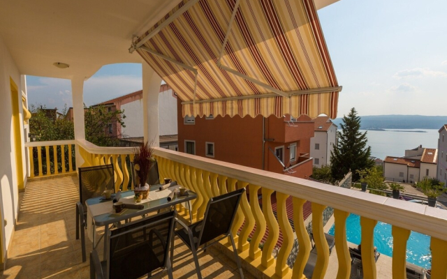 Modern Apartment in Crikvenica With Swimming Pool