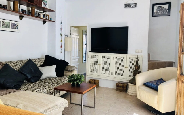 Charming 3-bed House in Guaro, Málaga