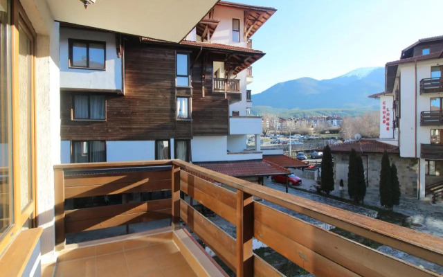 2 bedroom apartment near Gondola