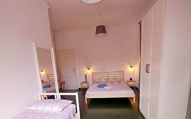 camera colombo 12 Genova Rooms