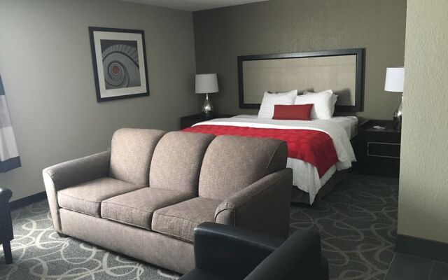 Ramada Hotel Des Moines Airport