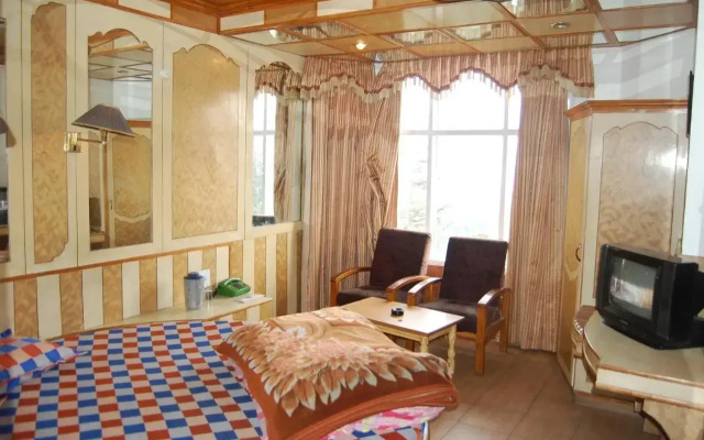 Hotel Gulmarg Regency