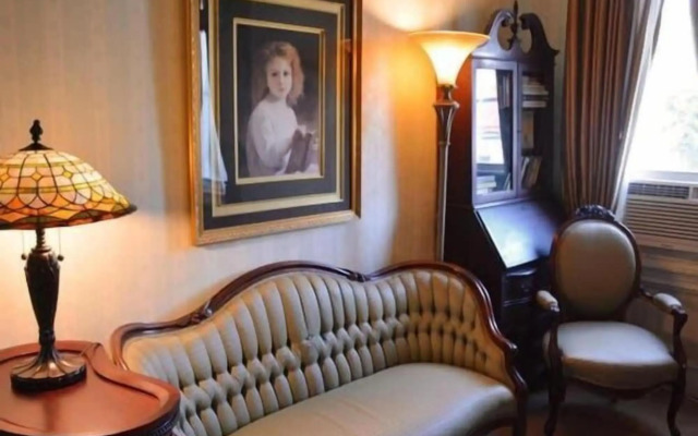 Manayunk Chambers Guest House